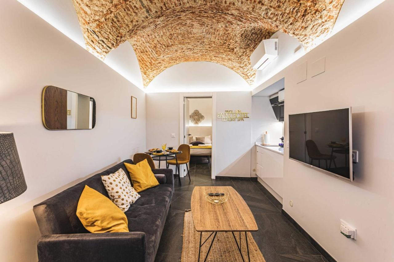 Apartamentos Caceres Central Suites Ngoại thất bức ảnh
