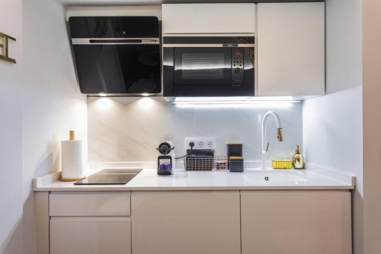 Apartamentos Caceres Central Suites Ngoại thất bức ảnh